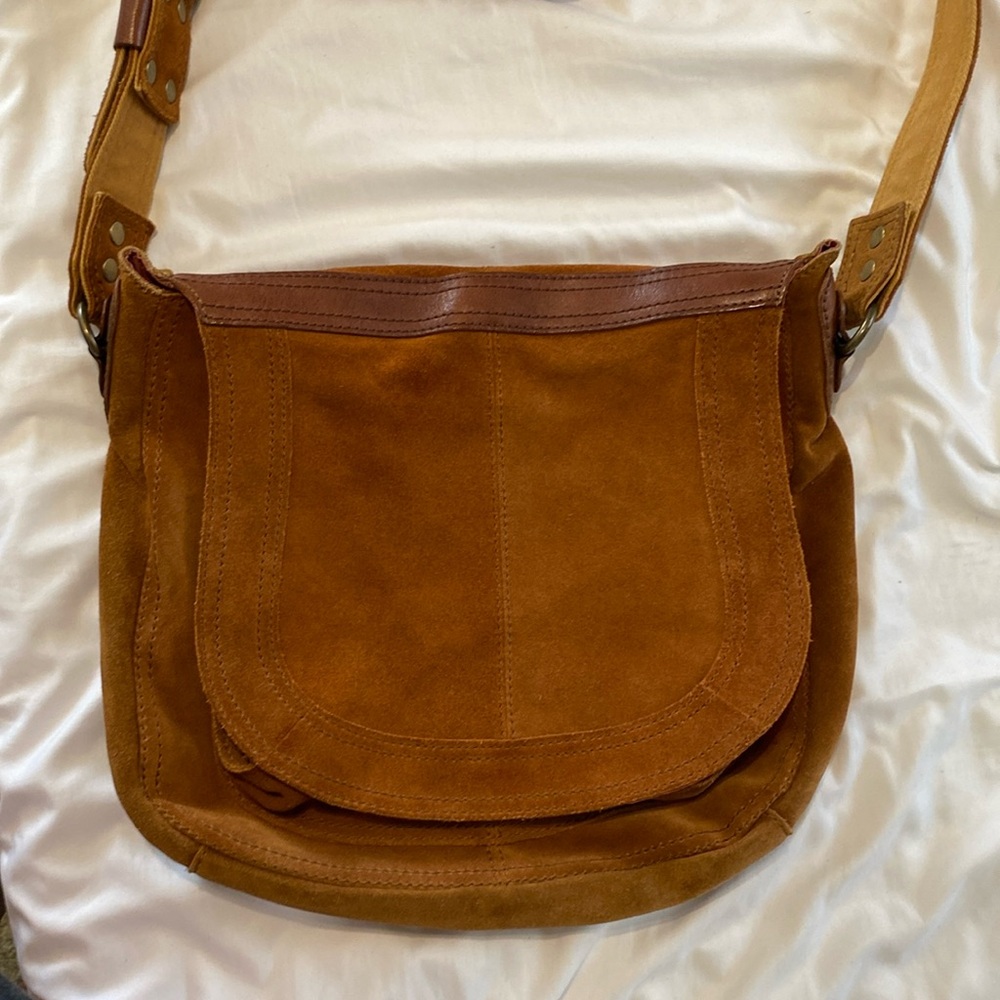 Large lucky brand suede, Crossbody